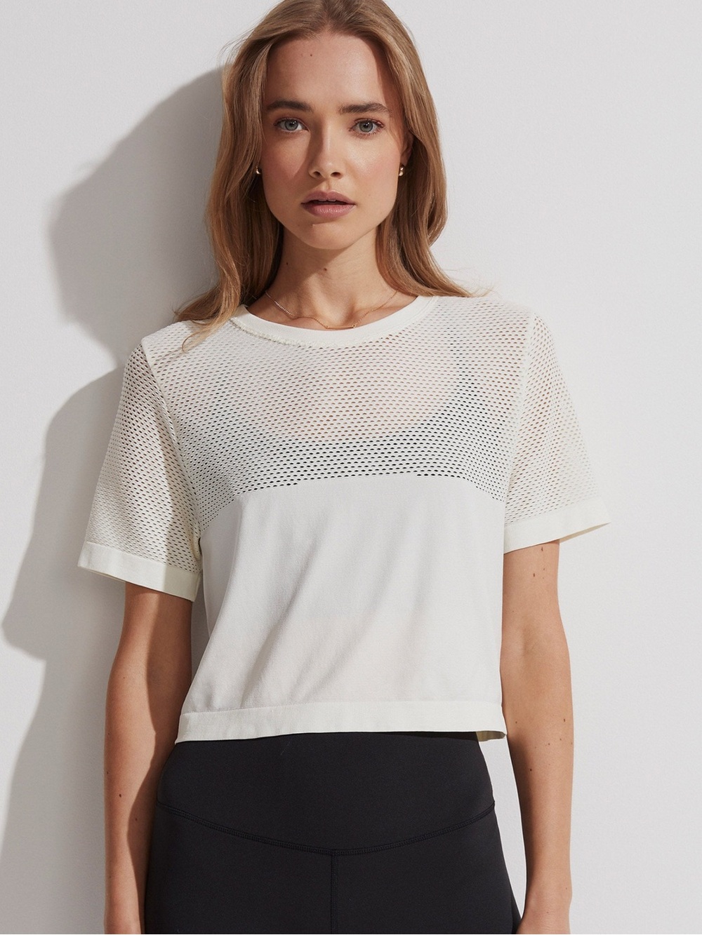 Varley Paden T-Shirt L/XL Ivory Seamless Mesh Cropped Active Top